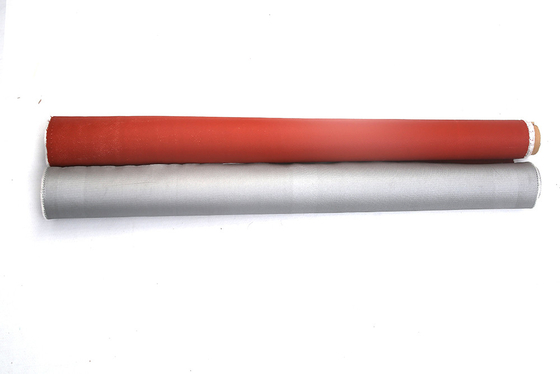 Tkanina z włókna szklanego powlekana PU 0,8 mm 850 g / m2 Trwała ochrona spawalnicza i kurtyna dymna