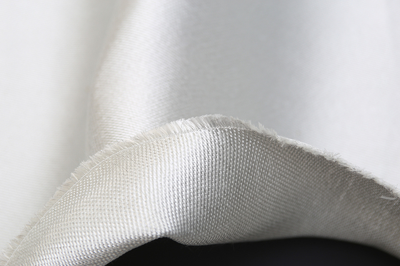 Style 1523 Plain Weave Lekka cienka rolka z włókna szklanego o gramaturze 392gsm
